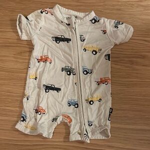 Kyte BABY 0-3m classic car zippered shortall